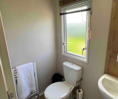 Morecambe House | 2 Bed - Sleeps 6 - 15min Walk to Beach