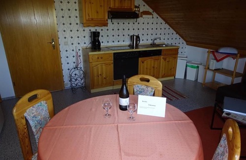 Wierschem Apartment | 2-bed vacation apartment - Maifeld - Ferienwohnungen Weber-Mans