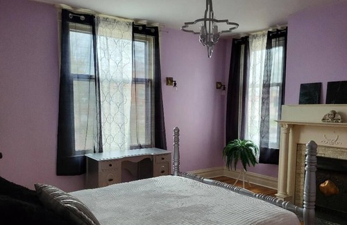 Danville Apartment | 2 Bed with Jack & Jill Bath in a Large Mansion on W. Main Street