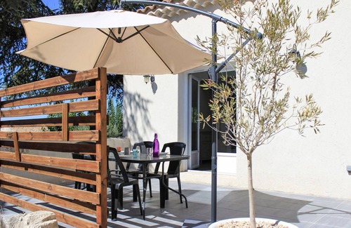 Saint-Paul-Trois-Chateaux House | 2 bedroom accommodation in St-Paul-trois-Châteaux