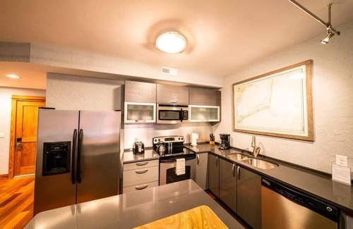 Kinnakeet Condo | 2-Bedroom, 1.5-Bathroom Suite at REAL Watersports