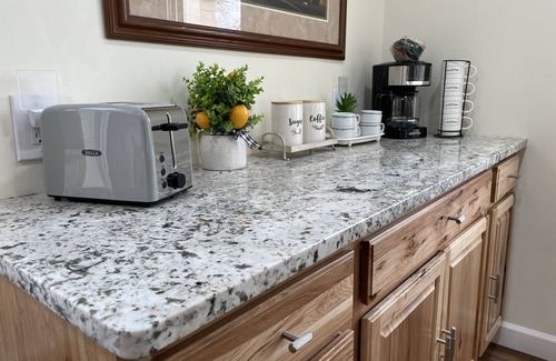 Two Rivers House | 2 Bedroom 1 Bath Modern And Cozy Vacation House