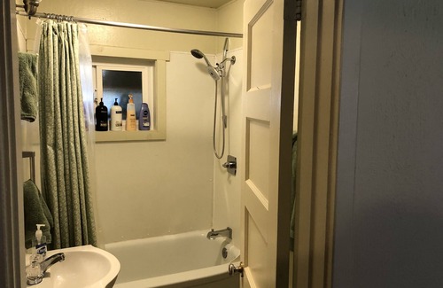 Trinity Center House | 2 bedroom 1 bathroom