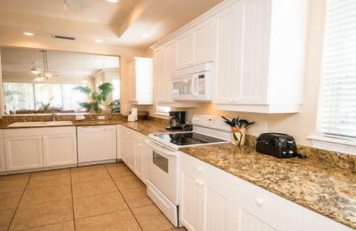 Bradenton Beach Hotel | 2 Bedroom, 2 Bathroom Deluxe. Pet Friendly