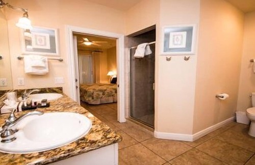 Bradenton Beach Hotel | 2 Bedroom, 2 Bathroom Deluxe. Pet Friendly