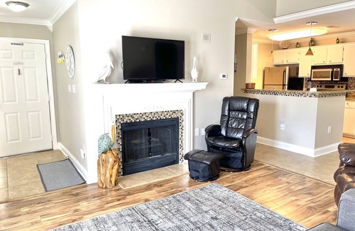 Gulf Shores Condo | 2 bedroom 2 bath condo located approximately 4 miles from beach