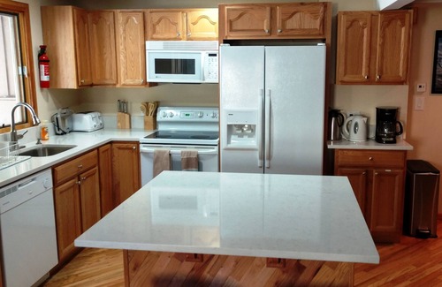 Historic District Condo | 2 Bedroom 2 Bath Condo in Historic Georgetown Centered in Mt. Adventures