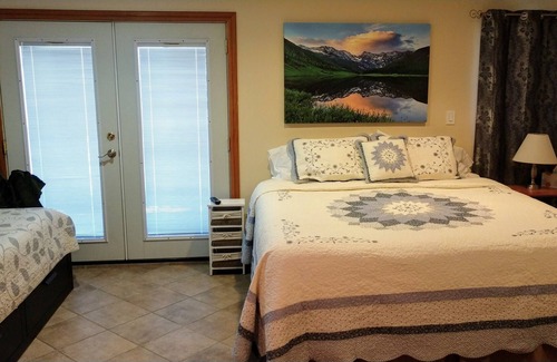Historic District Condo | 2 Bedroom 2 Bath Condo in Historic Georgetown Centered in Mt. Adventures