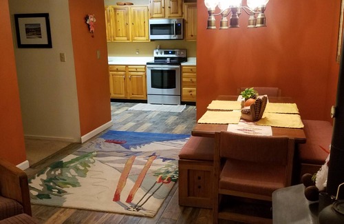Bartlett Condo | 2 Bedroom 2 bath condo