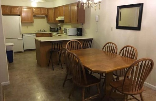 Lincoln Condo | 2 Bedroom/2 Bath Cozy Condo @ Loon Mtn Lincoln, NH