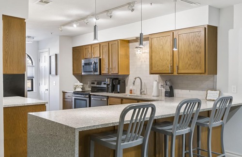 Branson Condo | 2 bedroom, 2 bath ground floor condo with indoor pool minutes from Branson strip