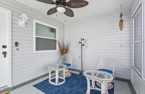 Santiago House | 2 Bedroom 2 Bath Patio Villa