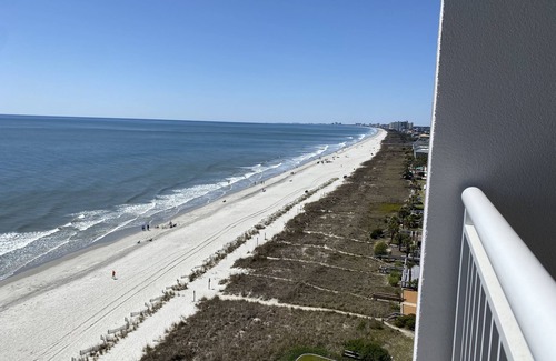 Cherry Grove Beach Condo | 2 Bedroom 2 Bath Direct Oceanfront Condo in Cherry Grove with Amazing View