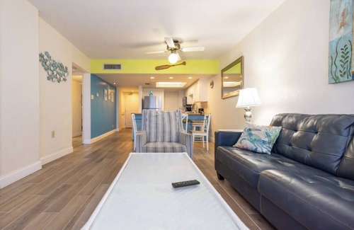 South Padre Island Resort | 2 Bedroom 2 Bathroom Condo #807