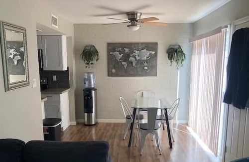 Scottsdale Estates Ten Apartment | 2 Bedroom 696949 by Houzlet