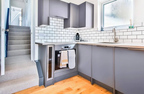 St Leonards-On-Sea Cottage | 2 bedroom accommodation in St. Leonards-On-Sea