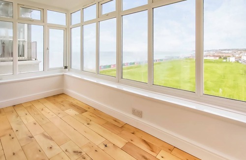 St Leonards-On-Sea Cottage | 2 bedroom accommodation in St. Leonards-On-Sea
