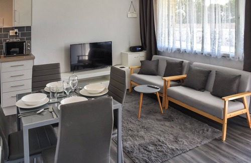 Bradwell Cottage | 2 bedroom accommodation in Great Yarmouth
