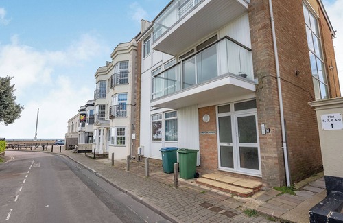 Bognor Regis Cottage | 2 bedroom accommodation in Bognor Regis