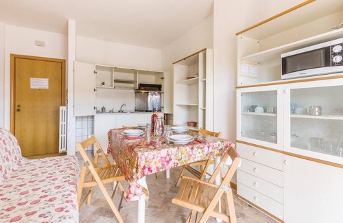 Villa Rosa Apartment | 2 bedroom accommodation in Villa Rosa TE