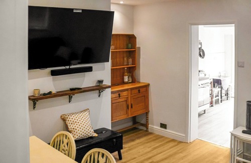 Ryde Cottage | 2 bedroom accommodation in Havenstreet
