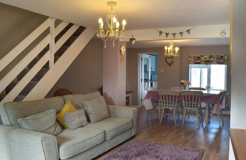 Pakefield Cottage | 2 bedroom accommodation in Pakefield, near Lowestoft