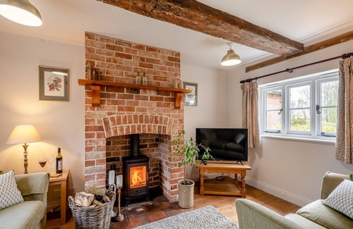 Aldborough Cottage | 2 bedroom accommodation in Wickmere