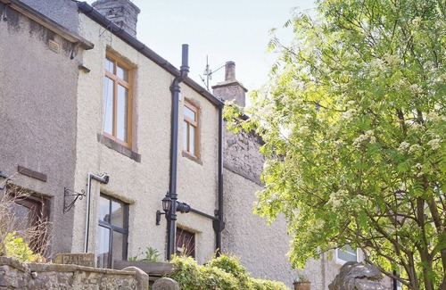 Peak District Cottage | 2 bedroom accommodation in Bradwell