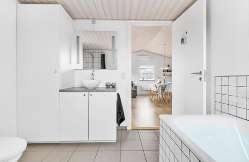 Logstor House | 2 bedroom accommodation in Løgstør