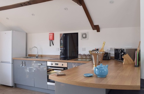 Beccles Cottage | 2 bedroom accommodation in Beccles, near Gillingham