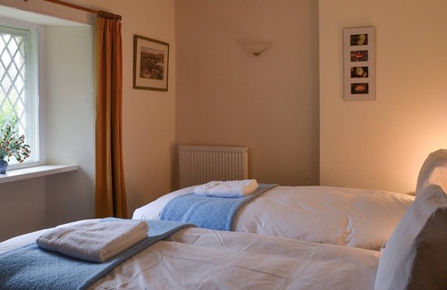 Forres Cottage | 2 bedroom accommodation in Dunphail, near Forres