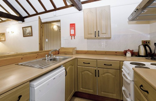 Smallburgh Cottage | 2 bedroom accommodation in Wayford Bridge, near Stalham