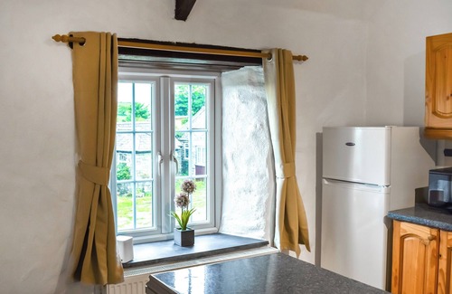 Mabe Burnthouse Cottage | 2 bedroom accommodation in Penryn, near Falmouth