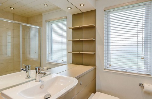 Ryde Cabin | 2 bedroom accommodation in Wootton, Nr Cowes