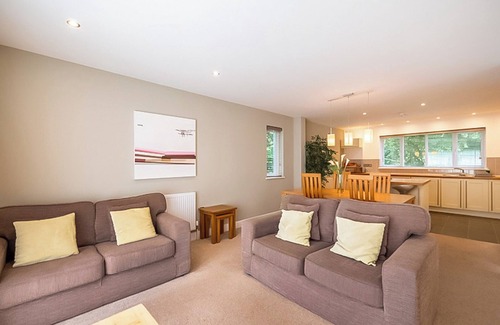 Carnon Downs Cottage | 2 bedroom accommodation in Carnon Downs, near Truro