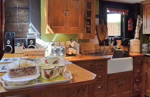 New Forest District Cottage | 2 bedroom accommodation in Shobley, Ringwood