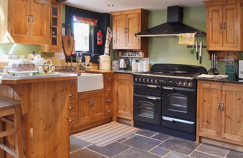 New Forest District Cottage | 2 bedroom accommodation in Shobley, Ringwood