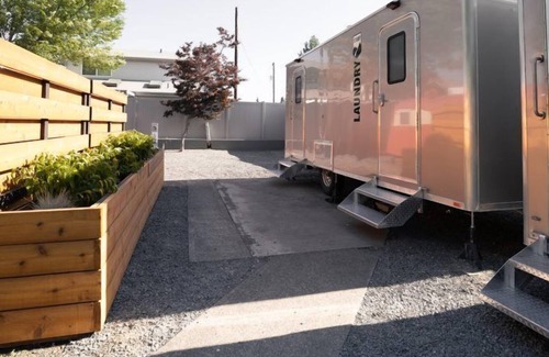 Larkspur House | 2 bedroom accommodation in Bend