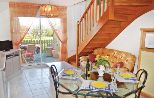 Plomeur House | 2 Bedroom Amazing Home In Plomeur