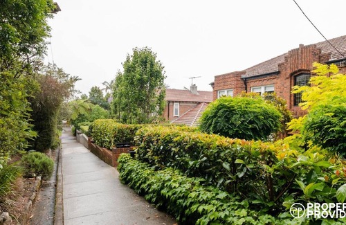 Wollstonecraft Apartment | 2 Bedroom apartment located in Woollstonecraft!