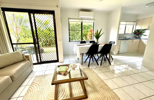 Port Douglas Apartment | 2-Bedroom Apartment, Steps from the Beach & Shops