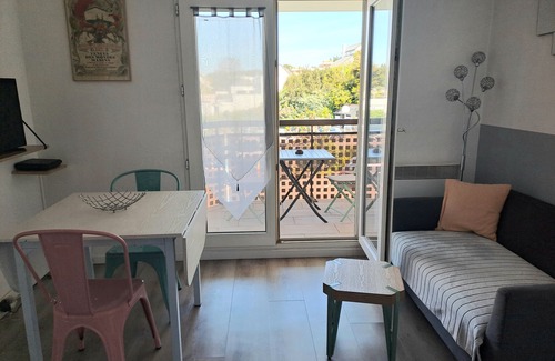 Saint-Marc-sur-Mer Apartment | 2-bedroom apartment with terrace, direct access to Mr Hulot beach