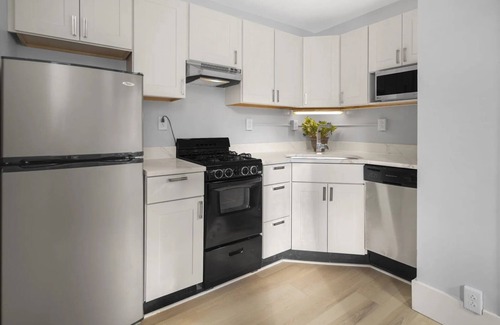 Collegetown Apartment | 2-bedroom apartment close to downtown and Collegetown