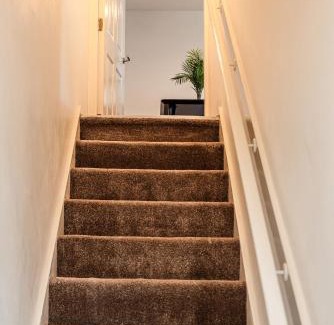 Offerton Apartment | 2 Bedroom Apartment Denton
