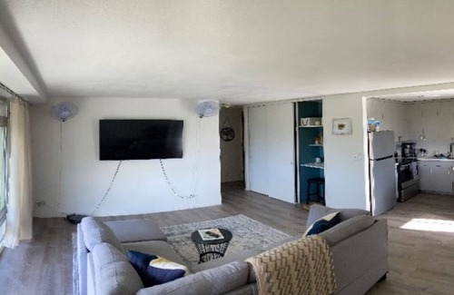 Downtown Honolulu Apartment | 2 Bedroom Apartment Full Furnished in Downtown Honolulu w/ Pool