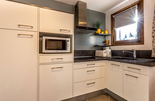 La Clusaz Apartment | 2-bedroom apartment in village center near slopes with Wifi
