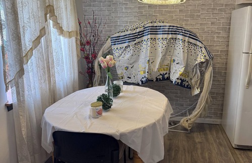 Morton Apartment | 2-bedroom apartment in awesome Morton near PHL