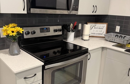 Southwest Edmonton Apartment | 2-bedroom apartment in wonderful SW Edmonton with WiFi, fitness equipment.