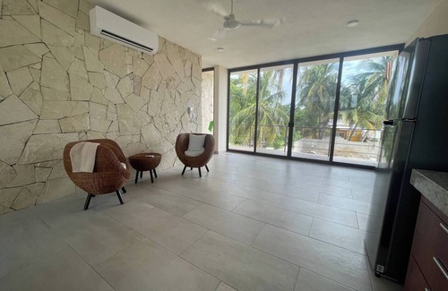 Puerto Yucalpeten Apartment | 2-bedroom apartment in delightful Chelem with AC and rooftop beach view and pool