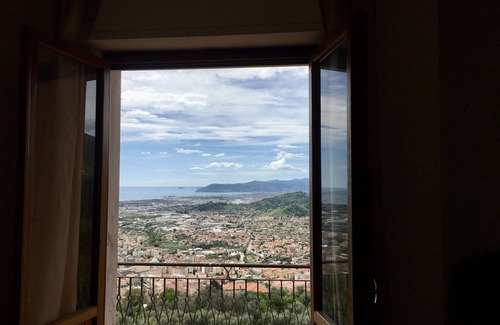Massa Apartment | 2 Bedroom Apartment in Massa